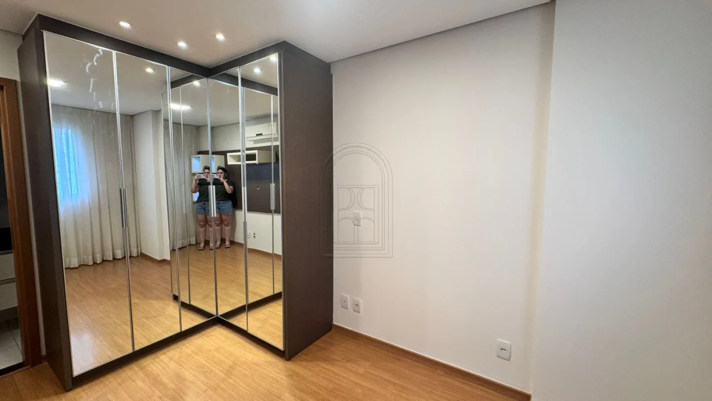 Comprar Apartamento / Padr&atilde;o em Londrina R$ 700.000,00 - Foto 21