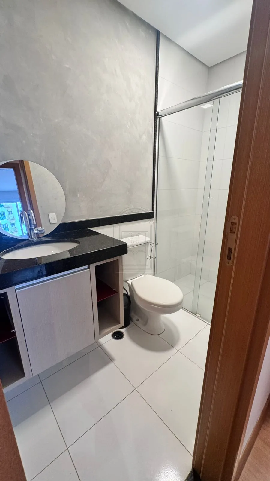 Comprar Apartamento / Padr&atilde;o em Londrina R$ 700.000,00 - Foto 24