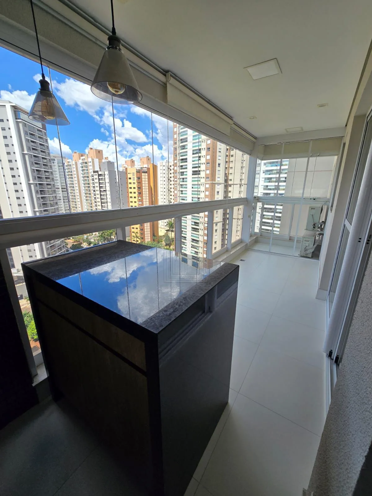 Alugar Apartamento / Padr&atilde;o em Londrina R$ 4.500,00 - Foto 8