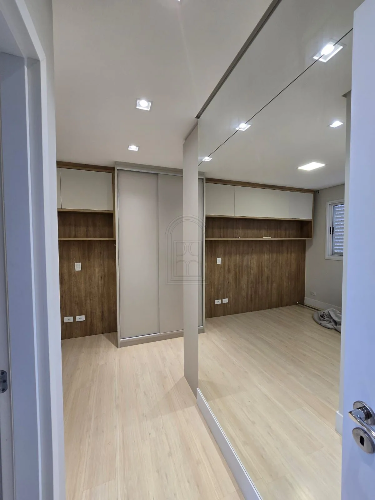 Alugar Apartamento / Padr&atilde;o em Londrina R$ 4.500,00 - Foto 15