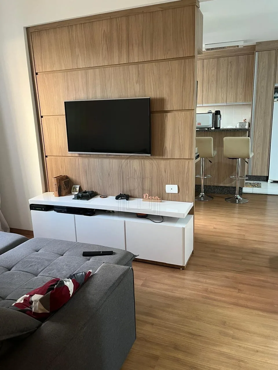 Comprar Apartamento / Padr&atilde;o em Londrina R$ 470.000,00 - Foto 8