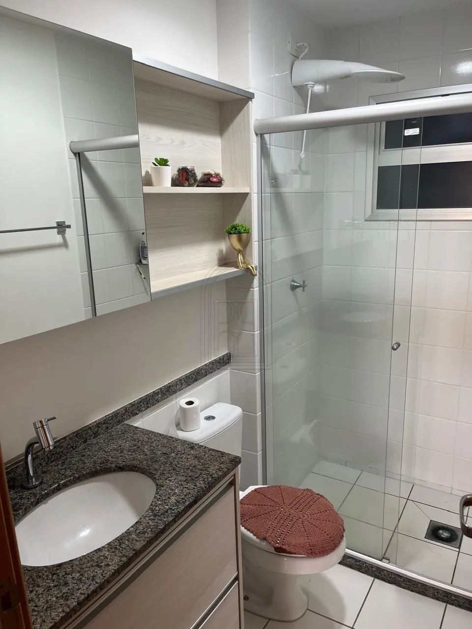 Comprar Apartamento / Padr&atilde;o em Londrina R$ 470.000,00 - Foto 13