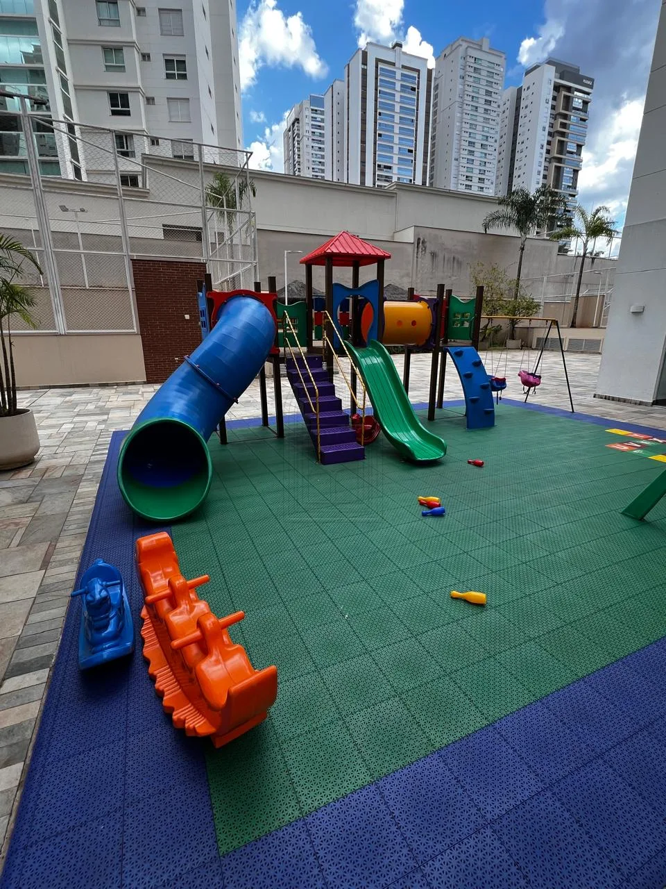 Alugar Apartamento / Padr&atilde;o em Londrina R$ 3.500,00 - Foto 25
