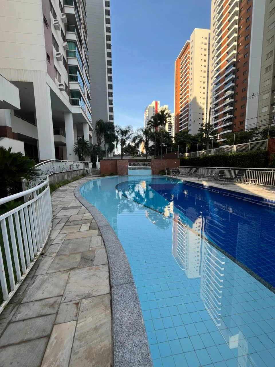 Alugar Apartamento / Padr&atilde;o em Londrina R$ 3.500,00 - Foto 29