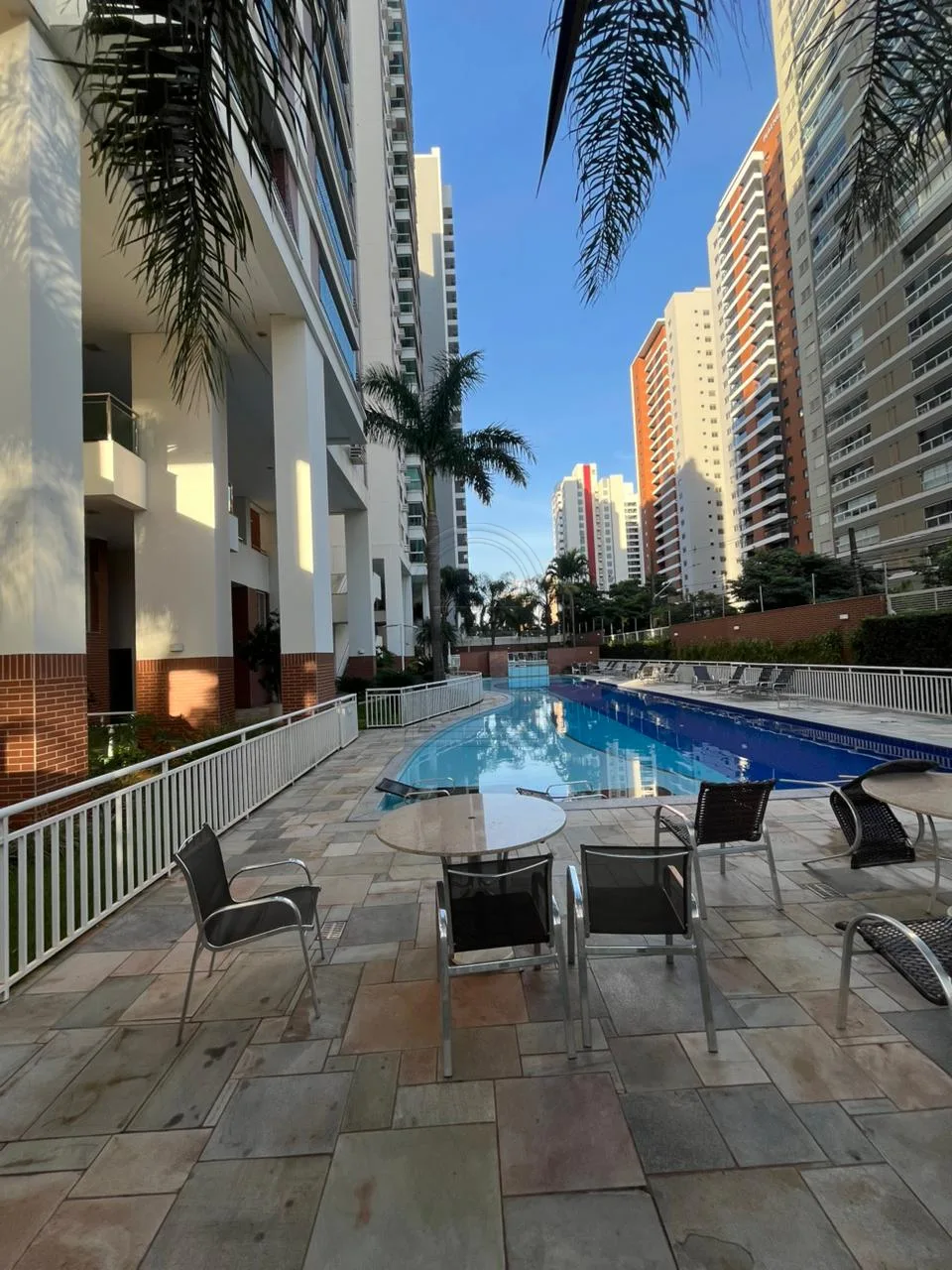 Alugar Apartamento / Padr&atilde;o em Londrina R$ 3.500,00 - Foto 30