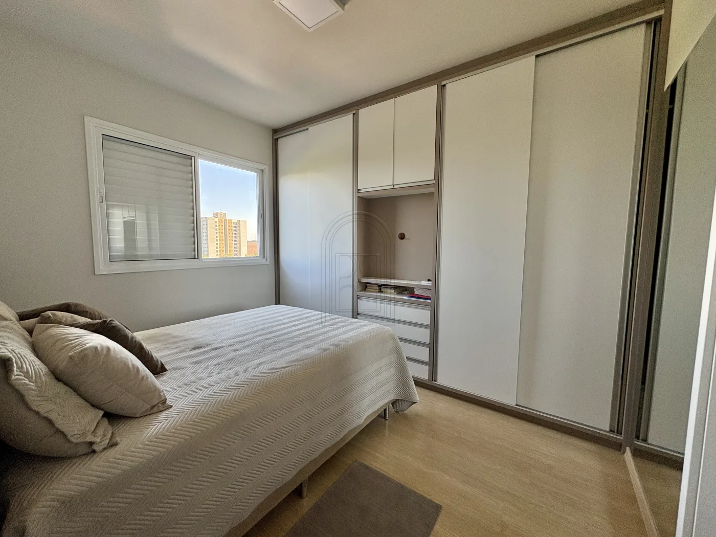 Comprar Apartamento / Padr&atilde;o em Londrina R$ 600.000,00 - Foto 16