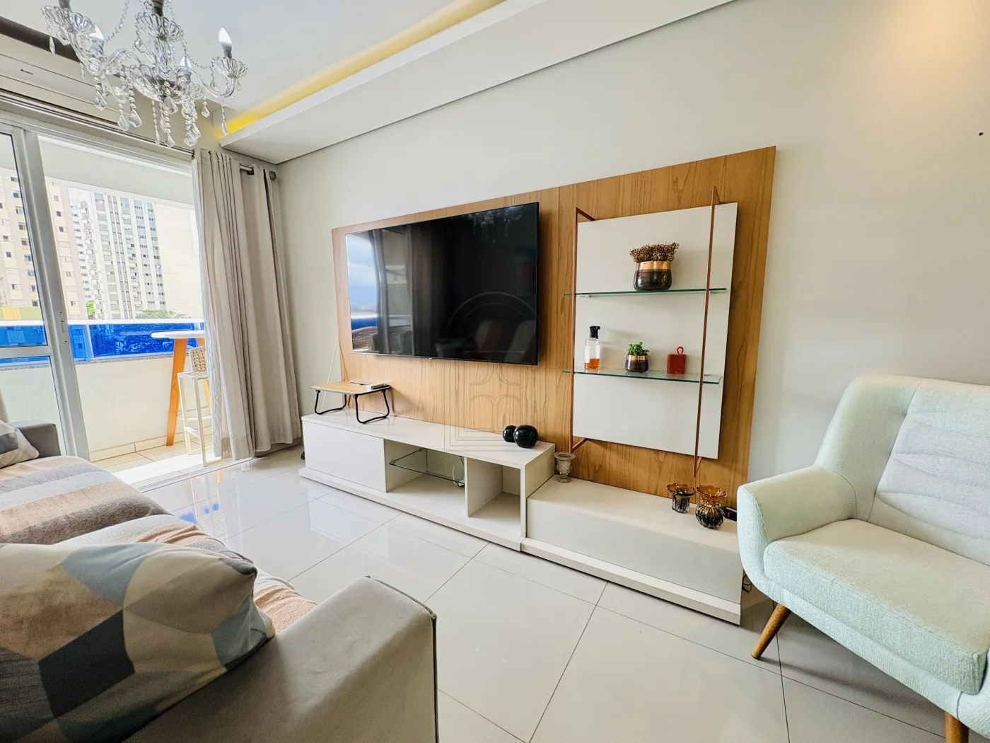 Comprar Apartamento / Padr&atilde;o em Londrina R$ 550.000,00 - Foto 5