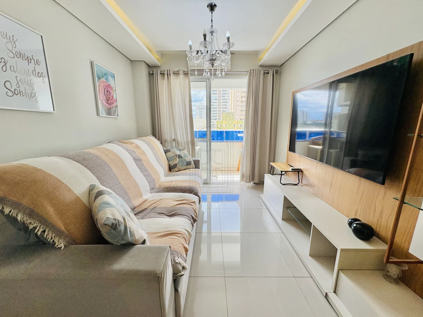 Comprar Apartamento / Padr&atilde;o em Londrina R$ 550.000,00 - Foto 6