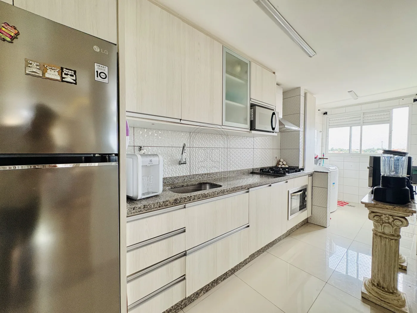 Comprar Apartamento / Padr&atilde;o em Londrina R$ 550.000,00 - Foto 7