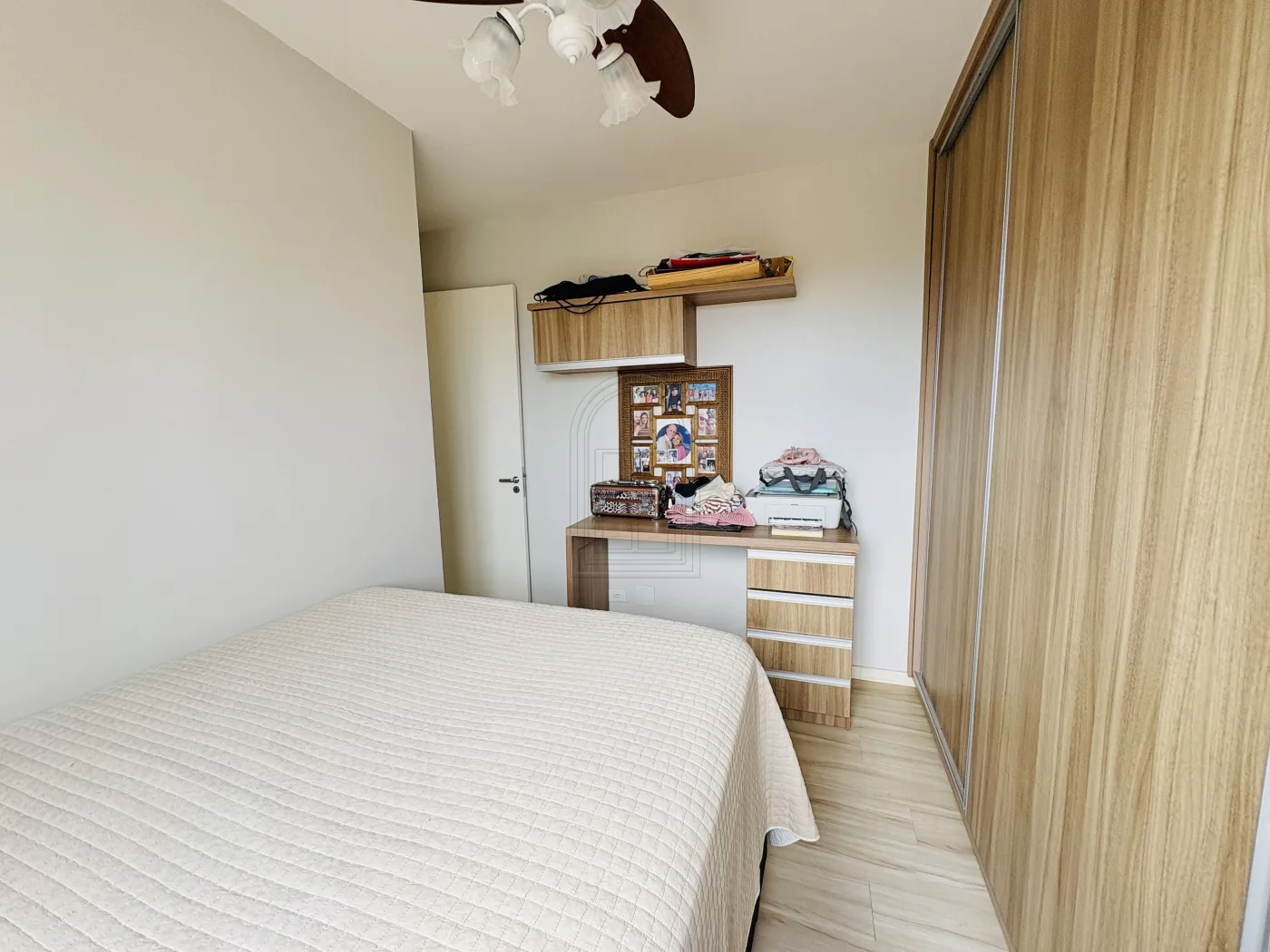 Comprar Apartamento / Padr&atilde;o em Londrina R$ 550.000,00 - Foto 11