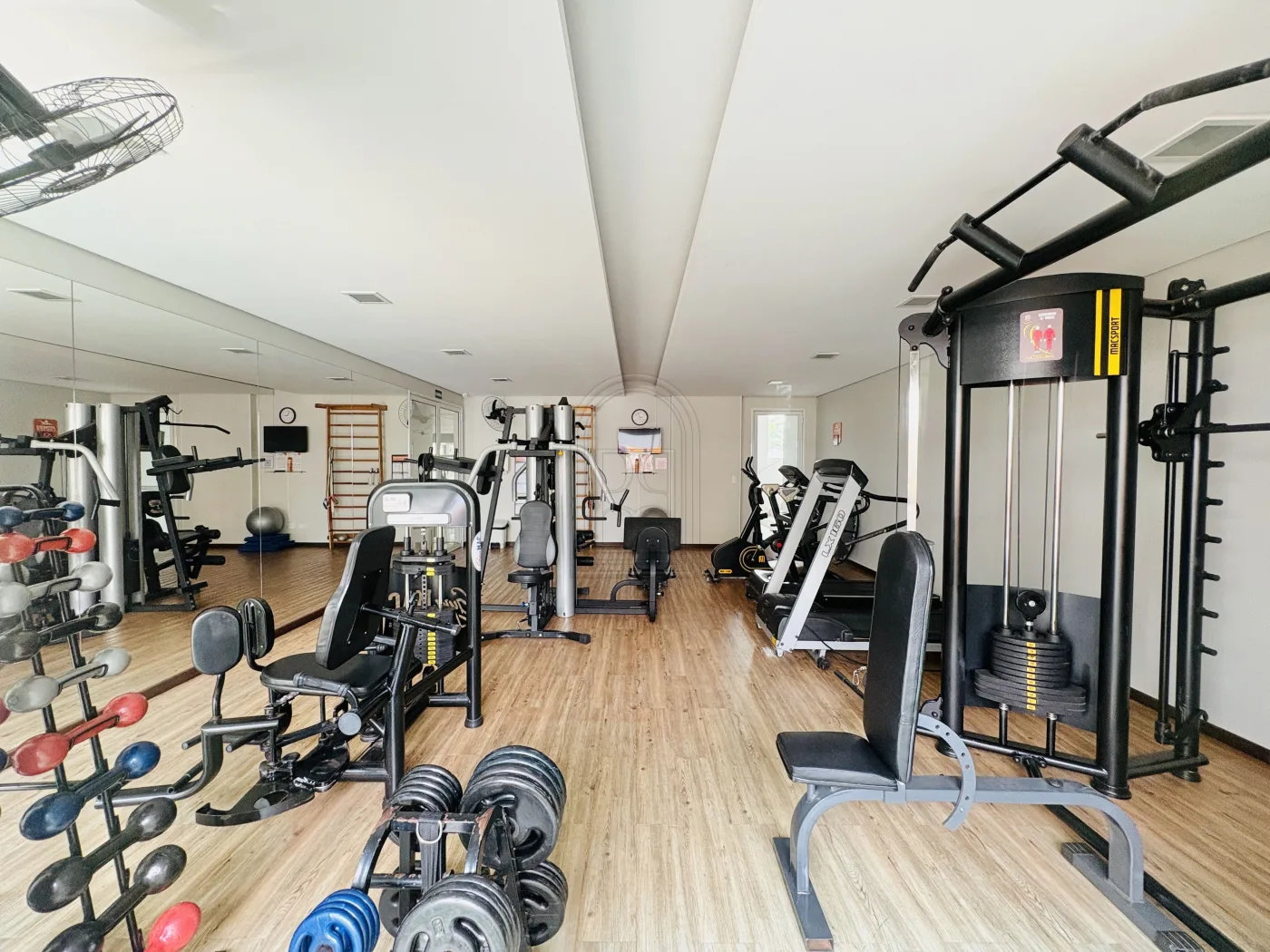 Comprar Apartamento / Padr&atilde;o em Londrina R$ 550.000,00 - Foto 23
