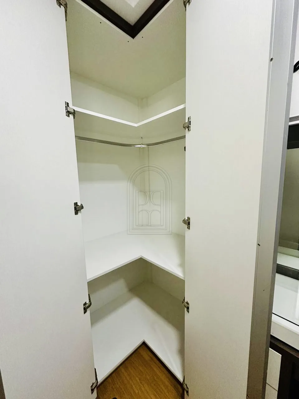 Comprar Apartamento / Padr&atilde;o em Londrina R$ 530.000,00 - Foto 11