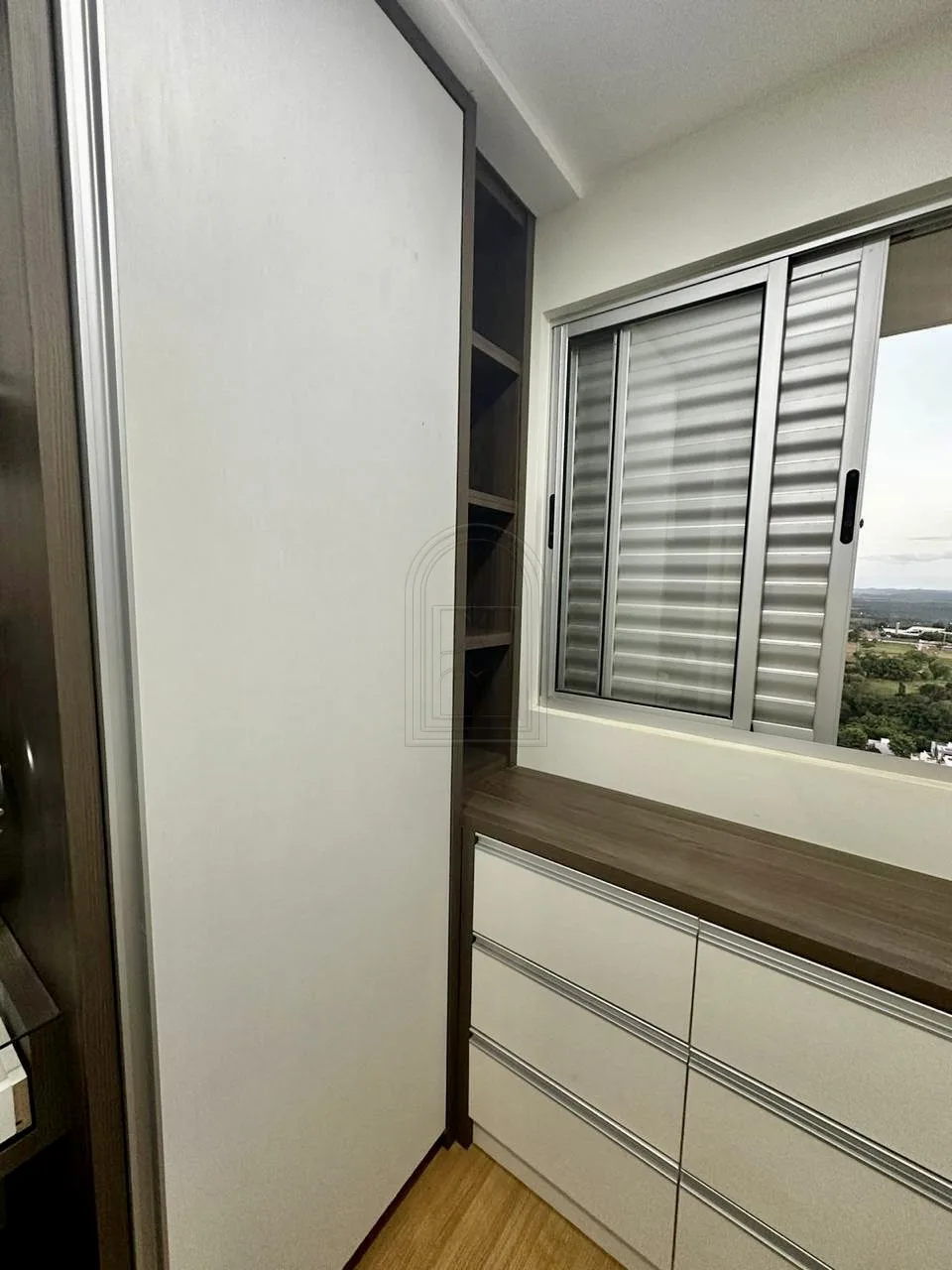 Comprar Apartamento / Padr&atilde;o em Londrina R$ 530.000,00 - Foto 14