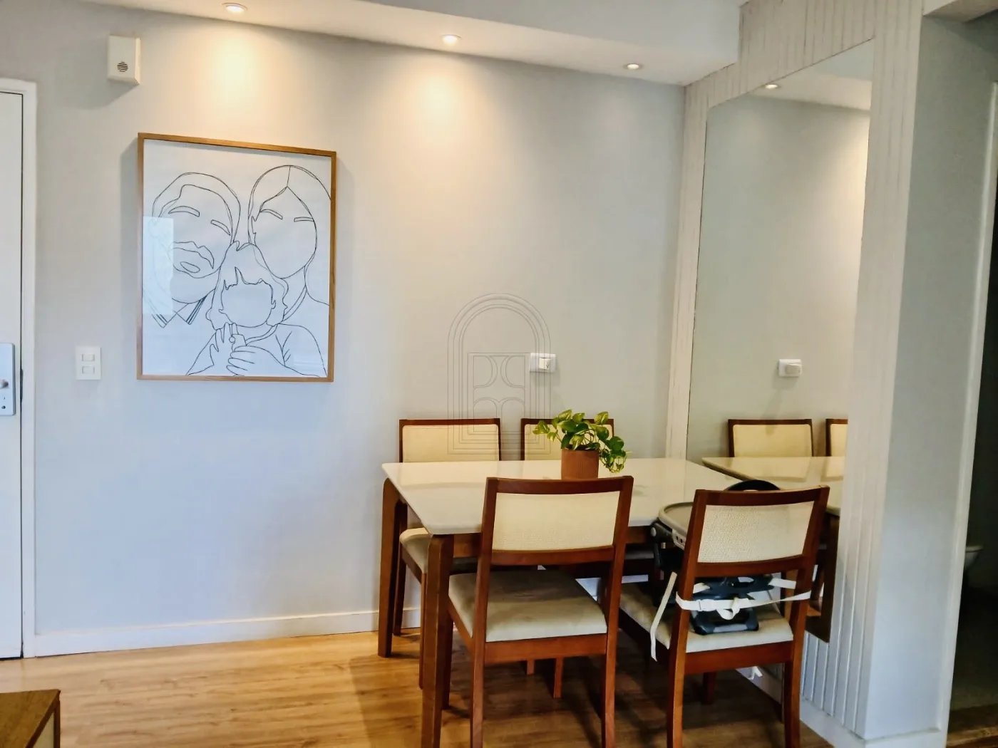 Comprar Apartamento / Padr&atilde;o em Londrina R$ 369.000,00 - Foto 2