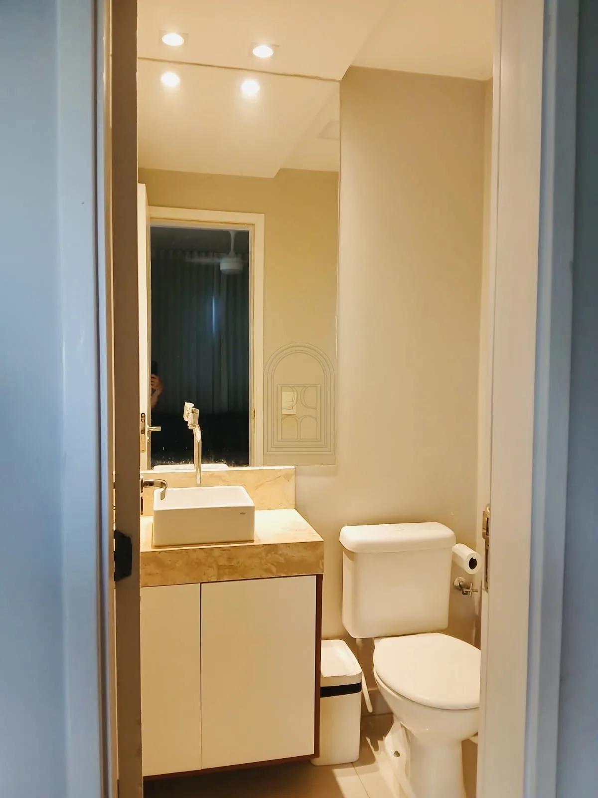 Comprar Apartamento / Padr&atilde;o em Londrina R$ 369.000,00 - Foto 18