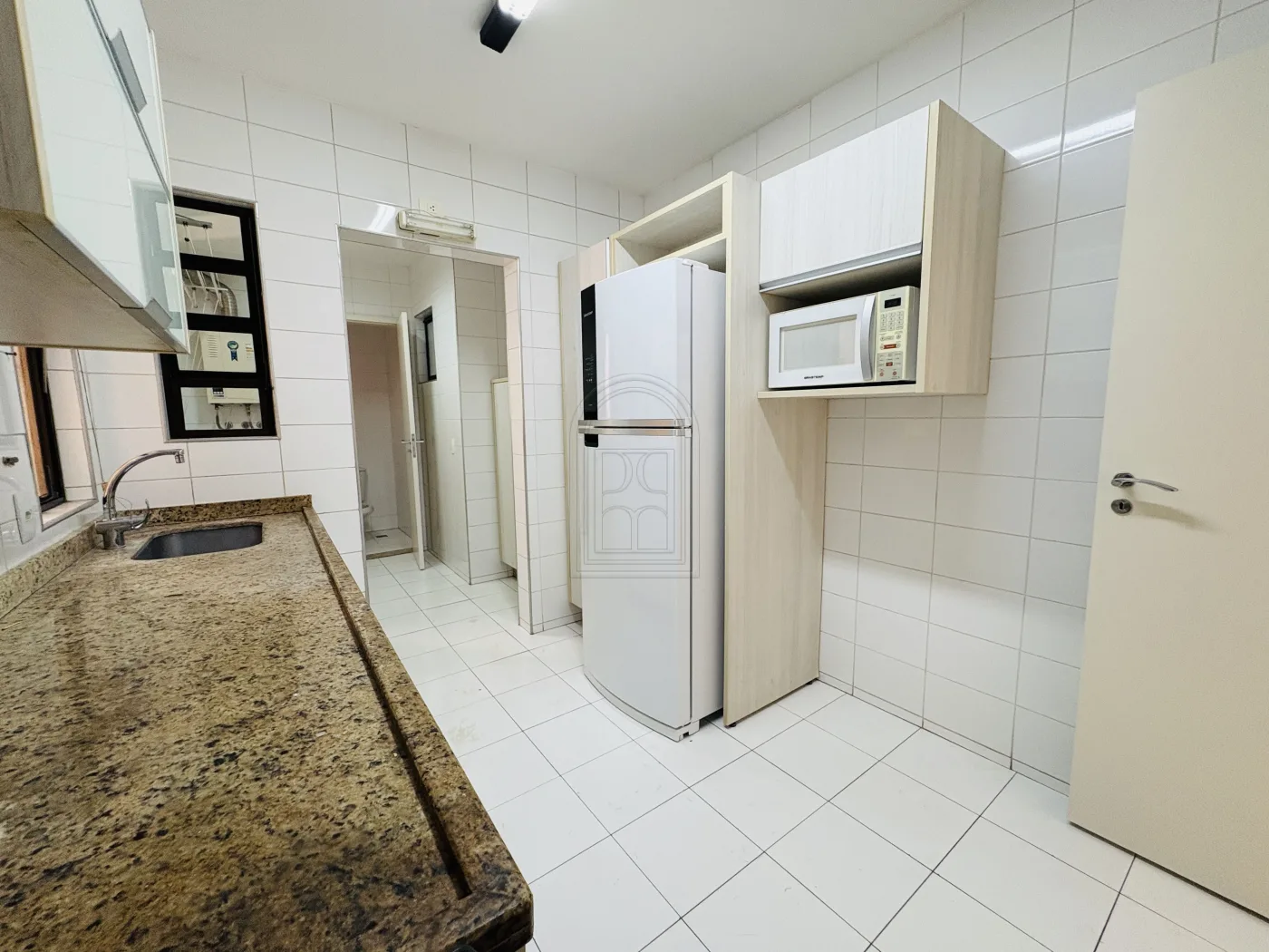 Comprar Apartamento / Padr&atilde;o em Londrina R$ 680.000,00 - Foto 9