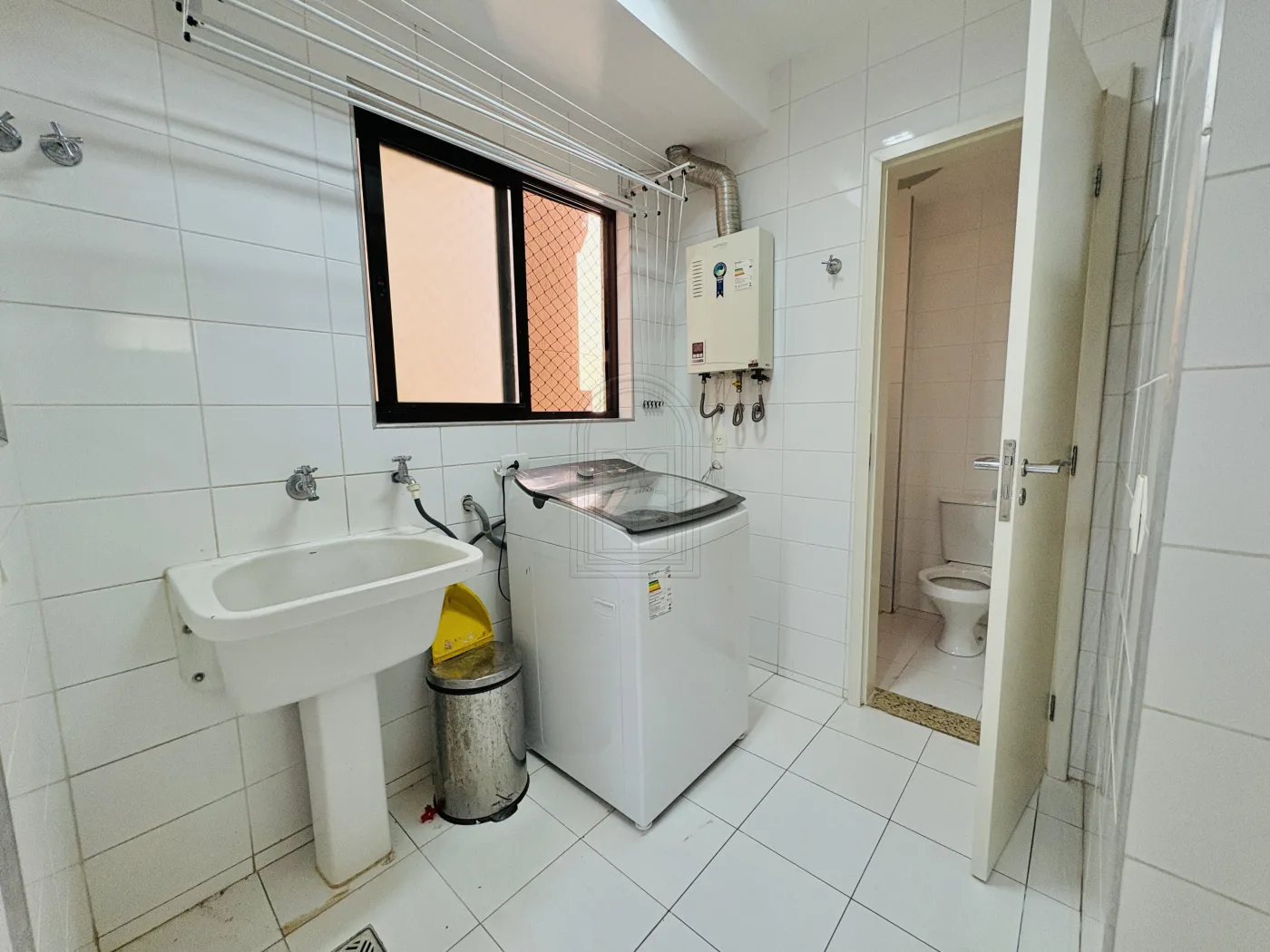Comprar Apartamento / Padr&atilde;o em Londrina R$ 680.000,00 - Foto 11