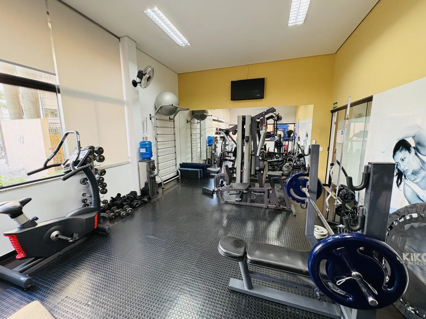 Comprar Apartamento / Padr&atilde;o em Londrina R$ 680.000,00 - Foto 27