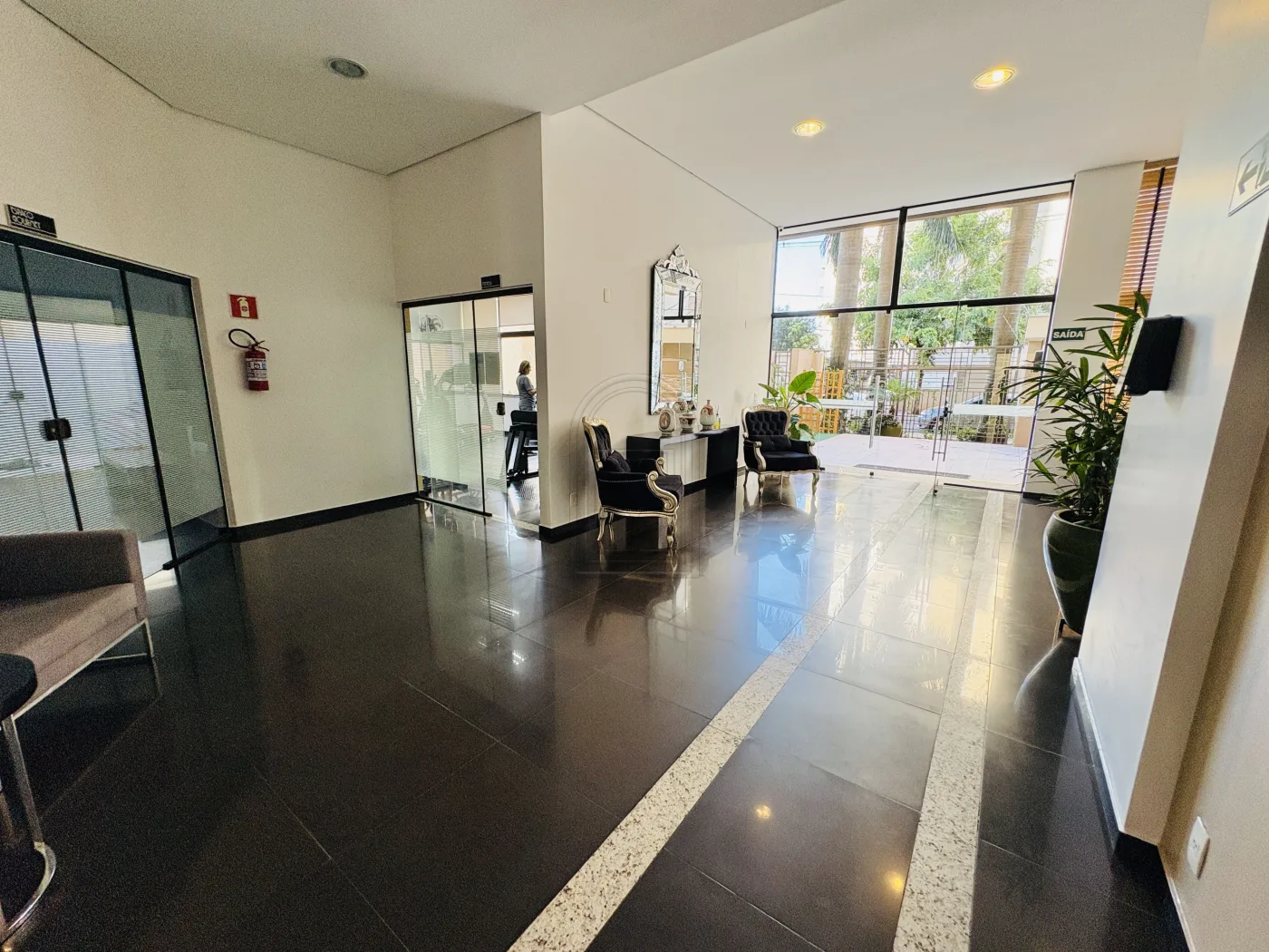 Comprar Apartamento / Padr&atilde;o em Londrina R$ 680.000,00 - Foto 29