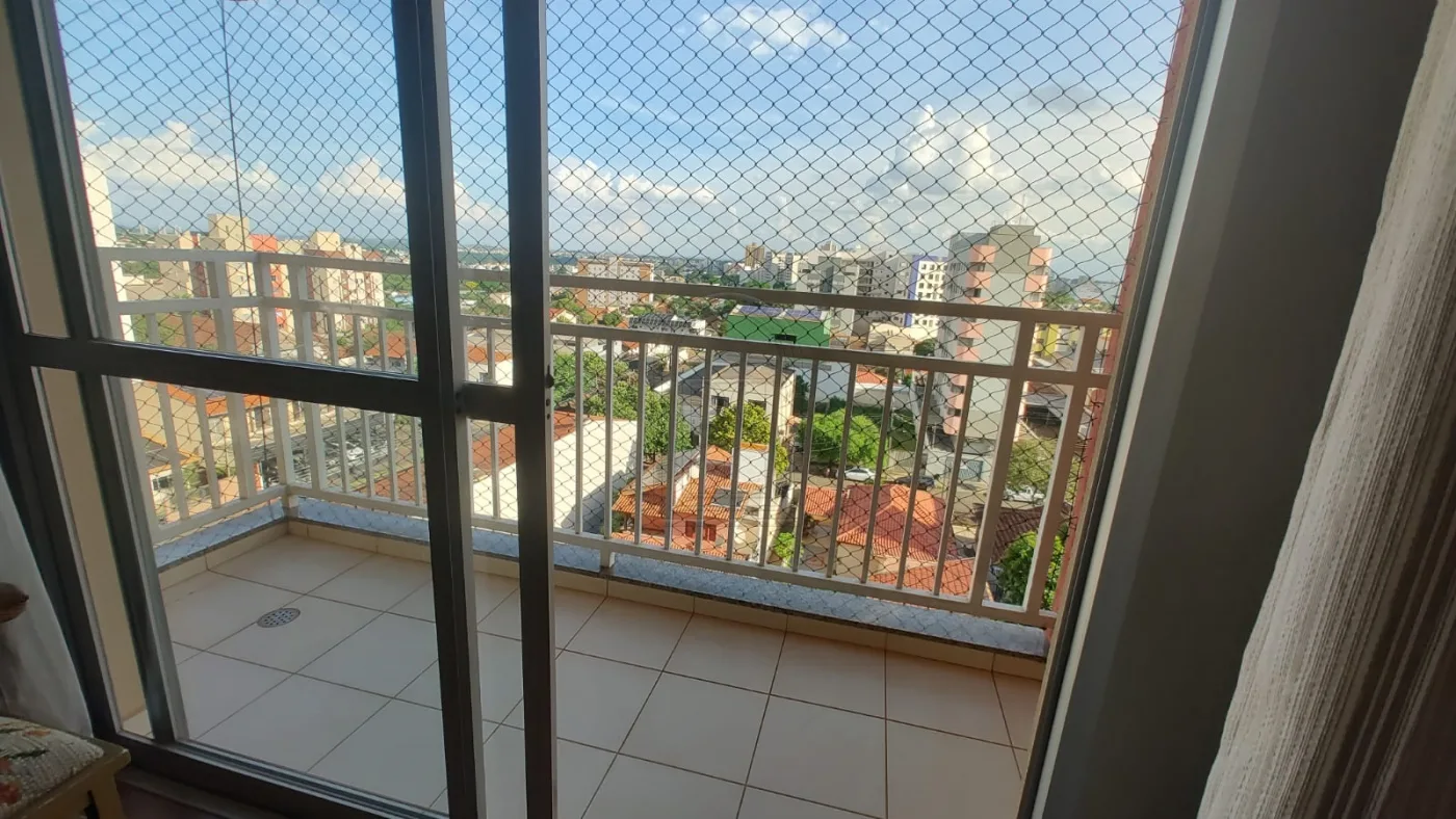 Comprar Apartamento / Padr&atilde;o em Londrina R$ 370.000,00 - Foto 8