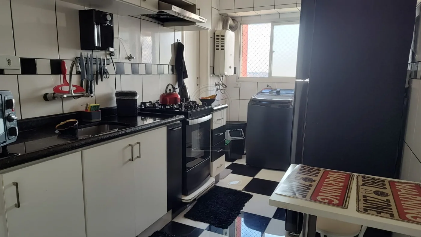 Comprar Apartamento / Padr&atilde;o em Londrina R$ 370.000,00 - Foto 10