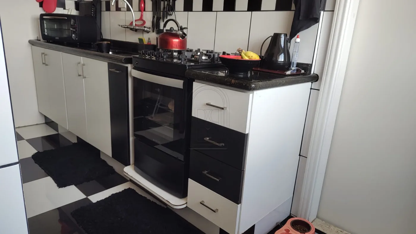 Comprar Apartamento / Padr&atilde;o em Londrina R$ 370.000,00 - Foto 12