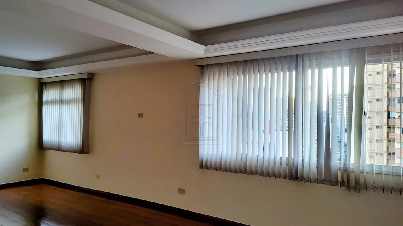 Comprar Apartamento / Padr&atilde;o em Londrina R$ 525.000,00 - Foto 2