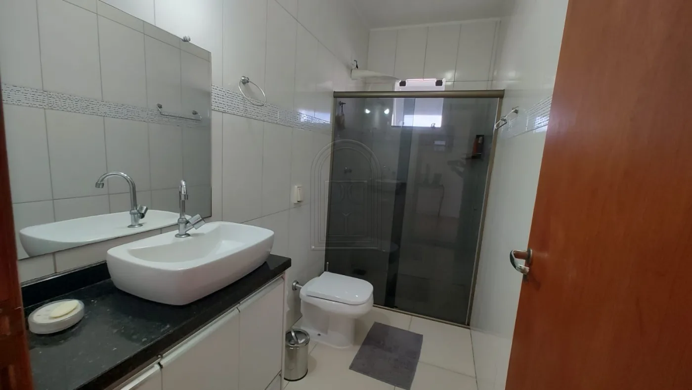 Comprar Casa / Sobrado em Londrina R$ 950.000,00 - Foto 16