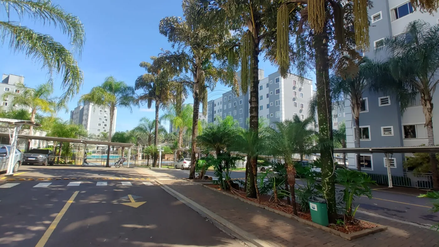 Comprar Apartamento / Padr&atilde;o em Londrina R$ 270.000,00 - Foto 18