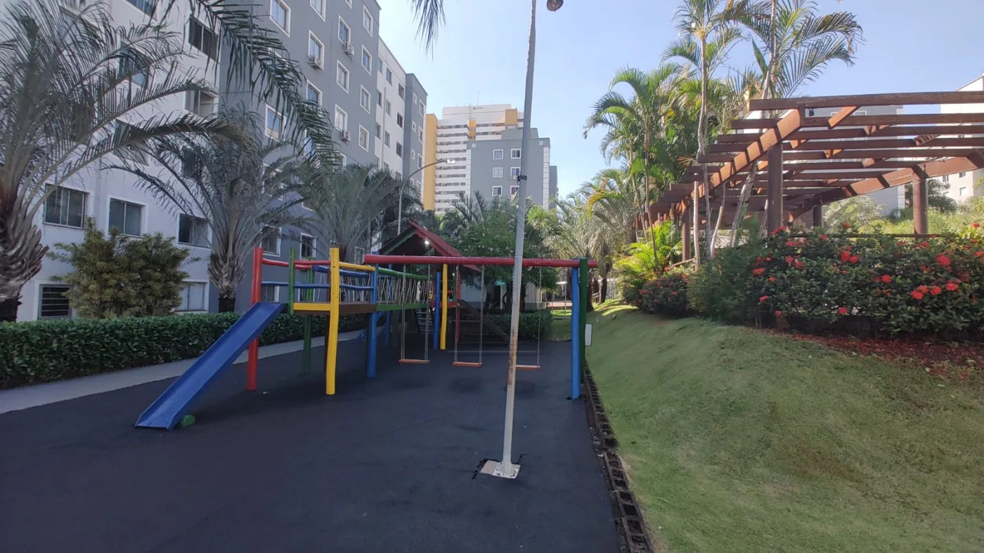 Comprar Apartamento / Padr&atilde;o em Londrina R$ 270.000,00 - Foto 19