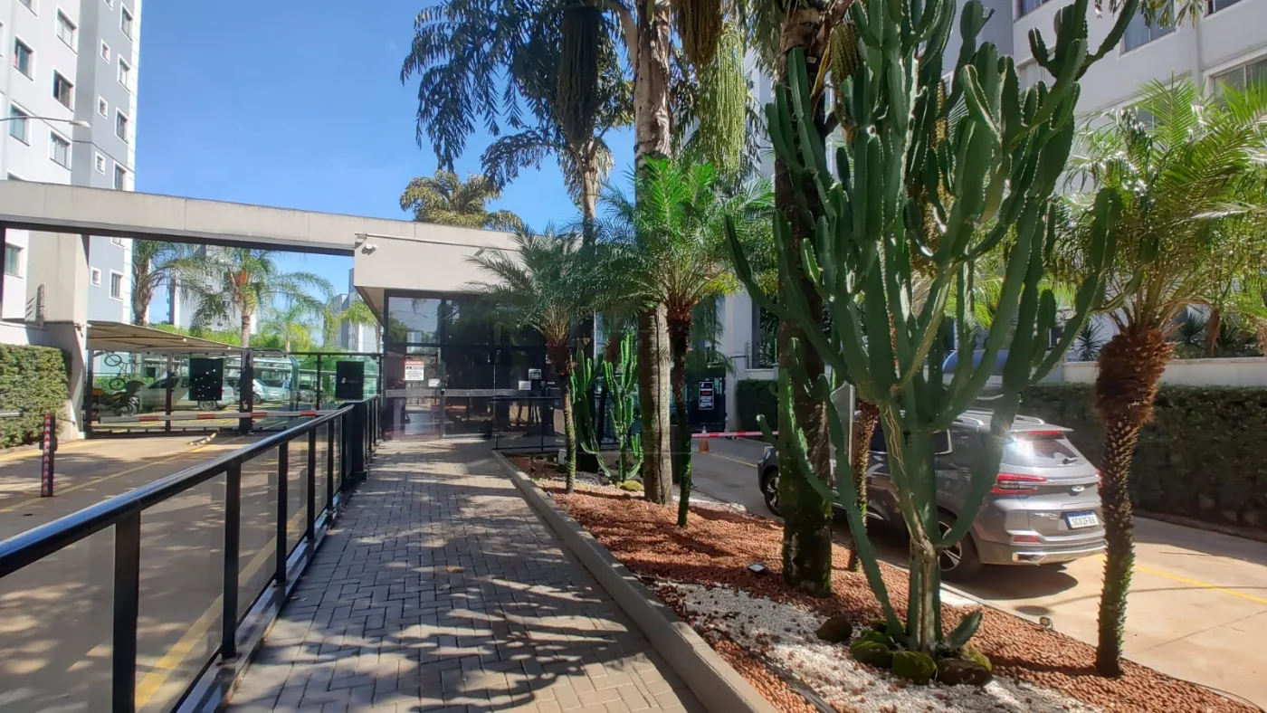 Comprar Apartamento / Padr&atilde;o em Londrina R$ 270.000,00 - Foto 23