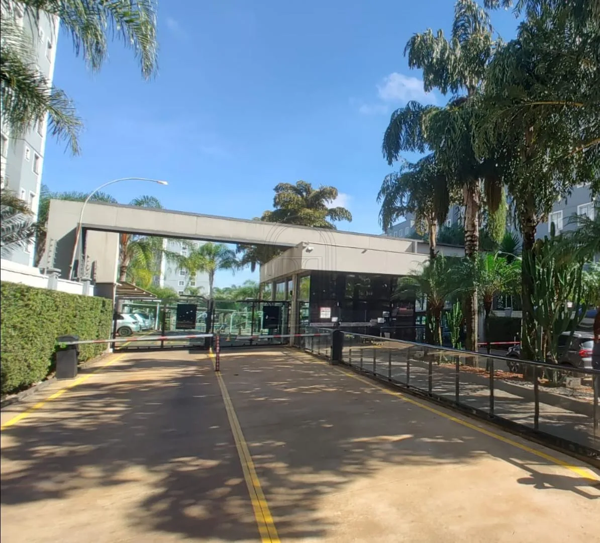 Comprar Apartamento / Padr&atilde;o em Londrina R$ 270.000,00 - Foto 25