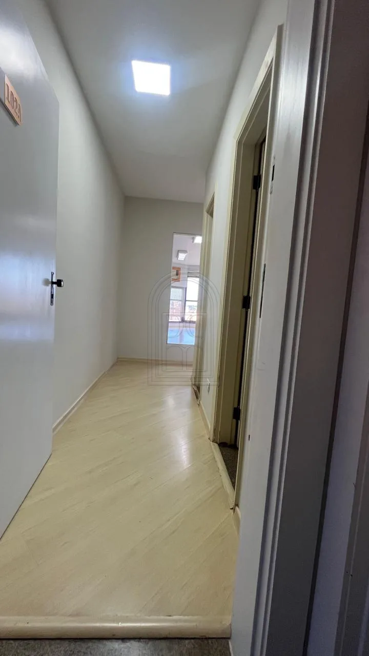 Alugar Comercial / Sal&atilde;o em Condom&iacute;nio em Londrina R$ 1.950,00 - Foto 1