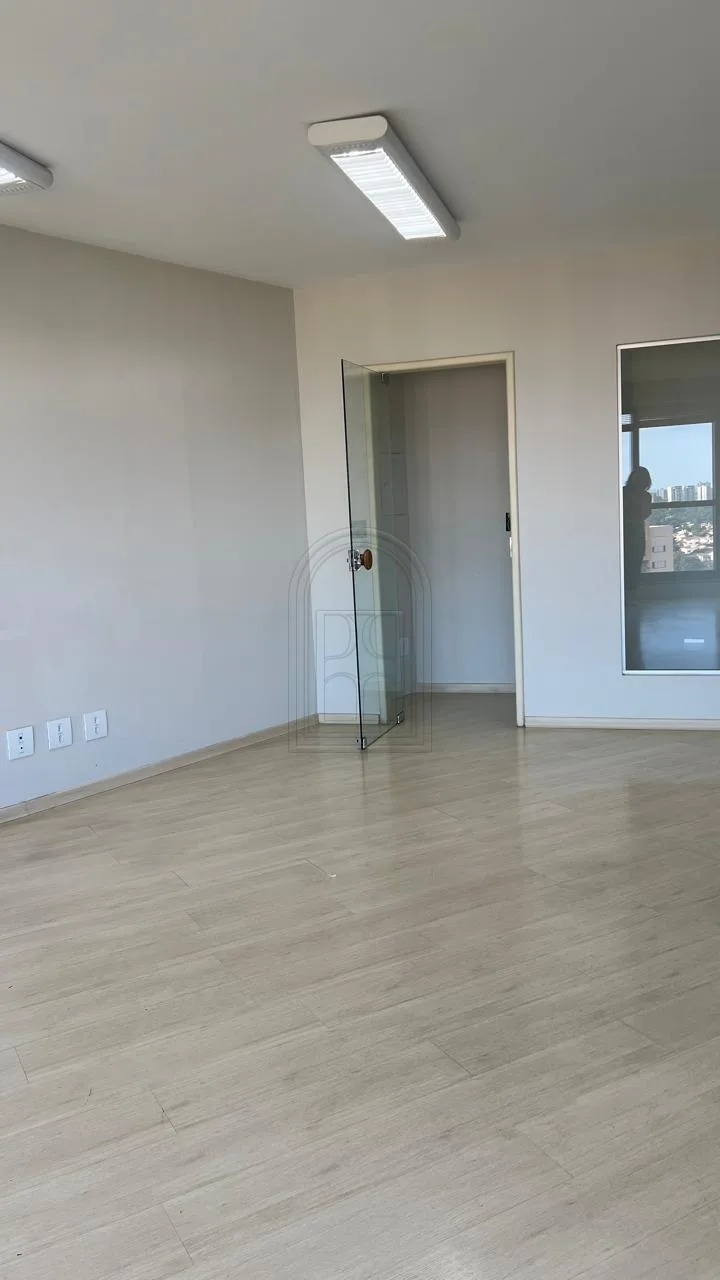 Alugar Comercial / Sal&atilde;o em Condom&iacute;nio em Londrina R$ 1.950,00 - Foto 7