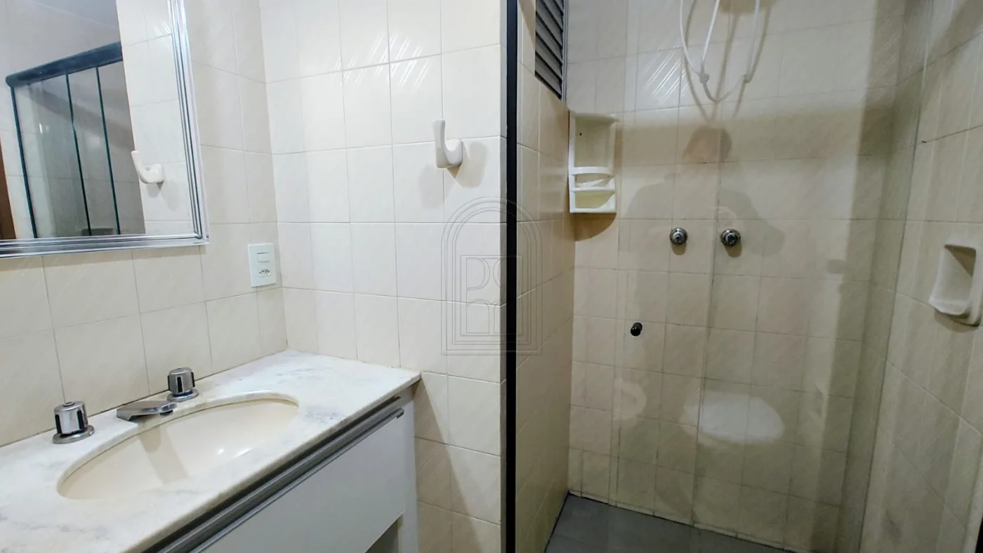 Comprar Apartamento / Padr&atilde;o em Londrina R$ 365.000,00 - Foto 6
