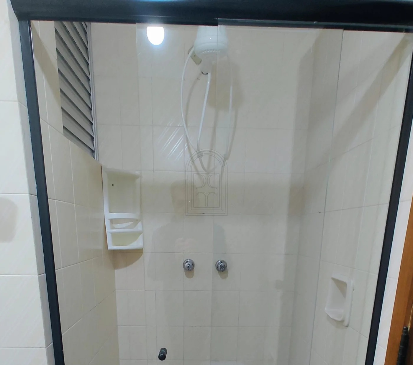 Comprar Apartamento / Padr&atilde;o em Londrina R$ 365.000,00 - Foto 7