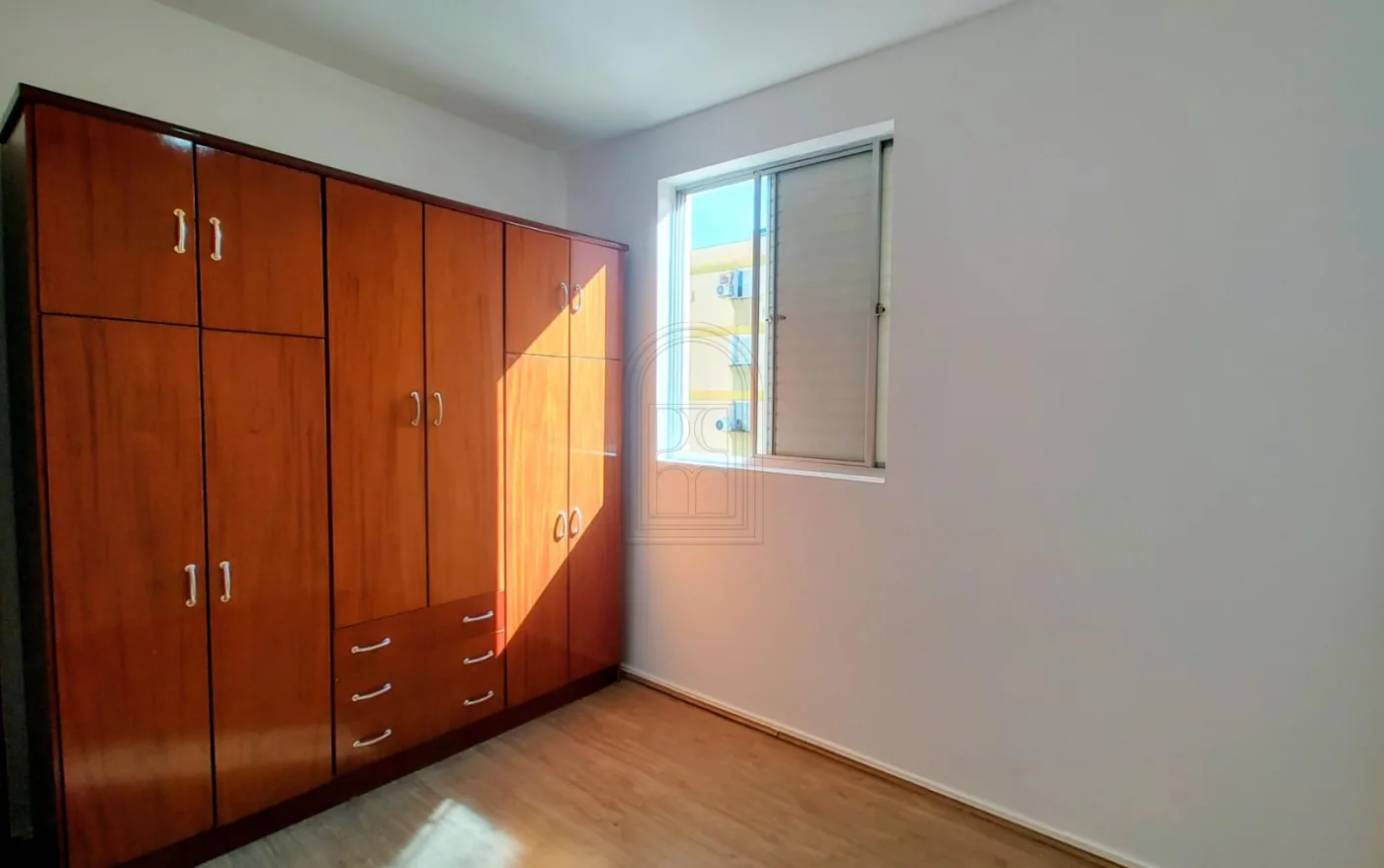 Comprar Apartamento / Padr&atilde;o em Londrina R$ 365.000,00 - Foto 9