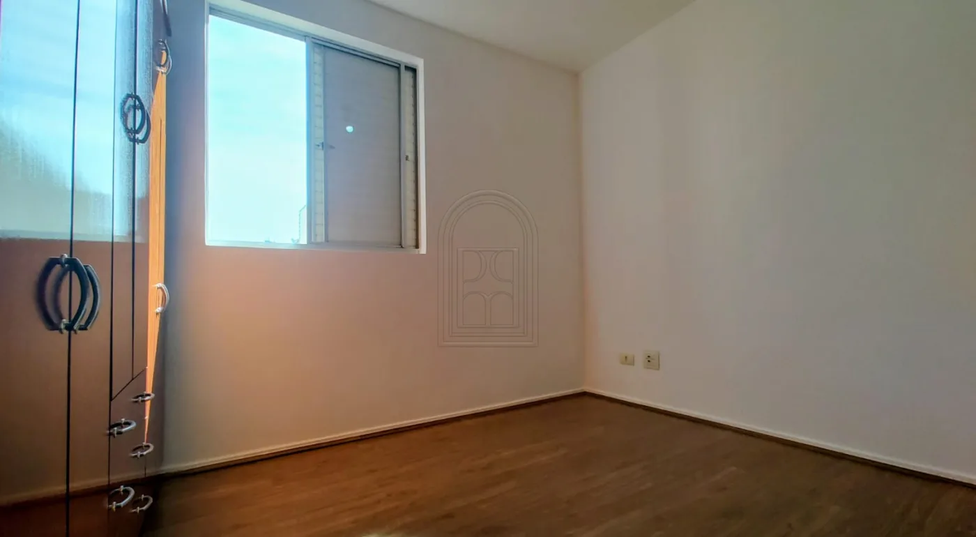 Comprar Apartamento / Padr&atilde;o em Londrina R$ 365.000,00 - Foto 10