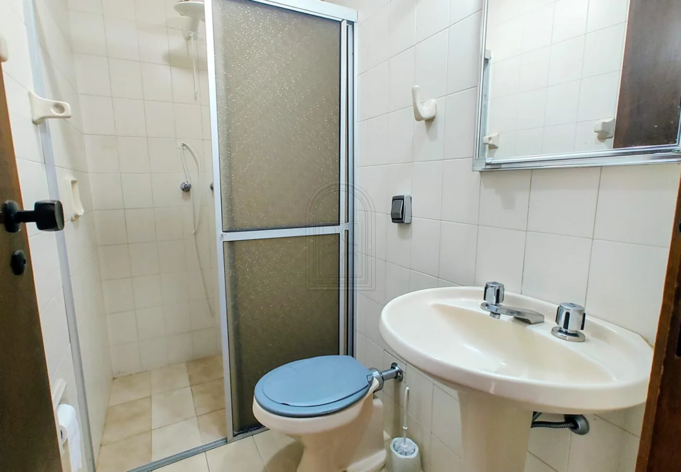 Comprar Apartamento / Padr&atilde;o em Londrina R$ 365.000,00 - Foto 13