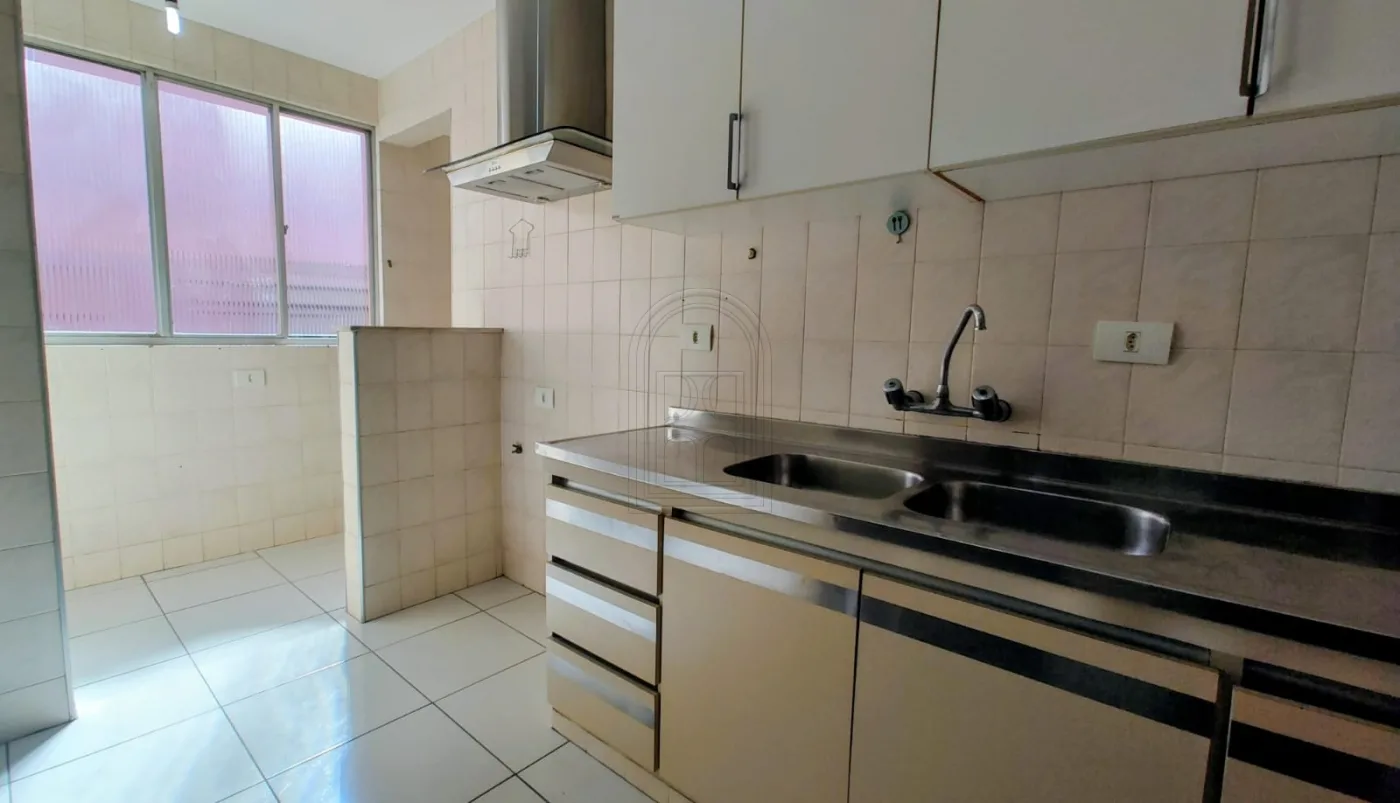 Comprar Apartamento / Padr&atilde;o em Londrina R$ 365.000,00 - Foto 14