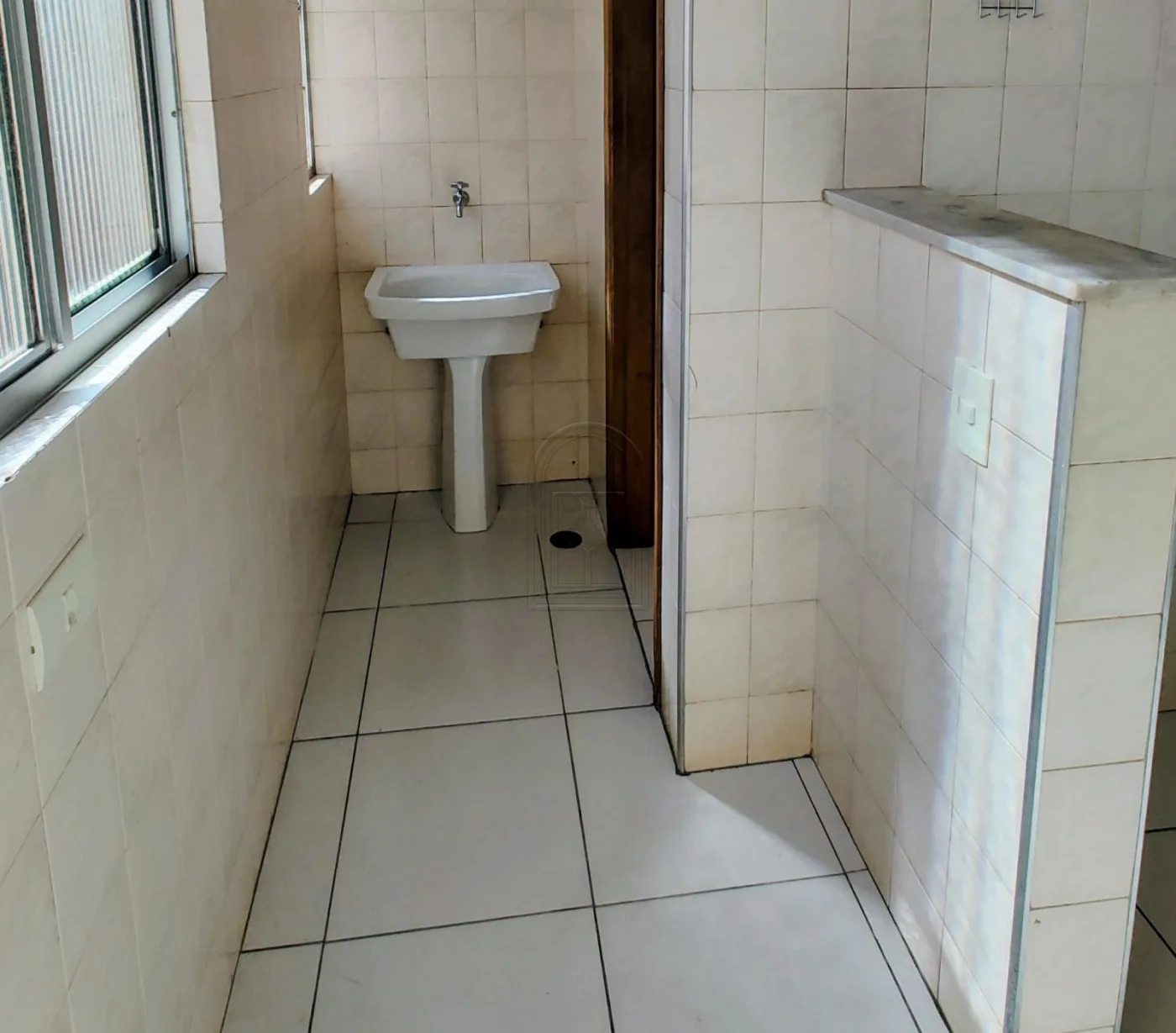Comprar Apartamento / Padr&atilde;o em Londrina R$ 365.000,00 - Foto 16