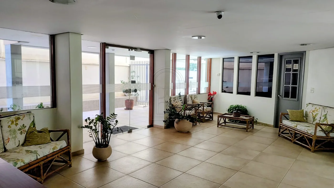 Comprar Apartamento / Padr&atilde;o em Londrina R$ 365.000,00 - Foto 18