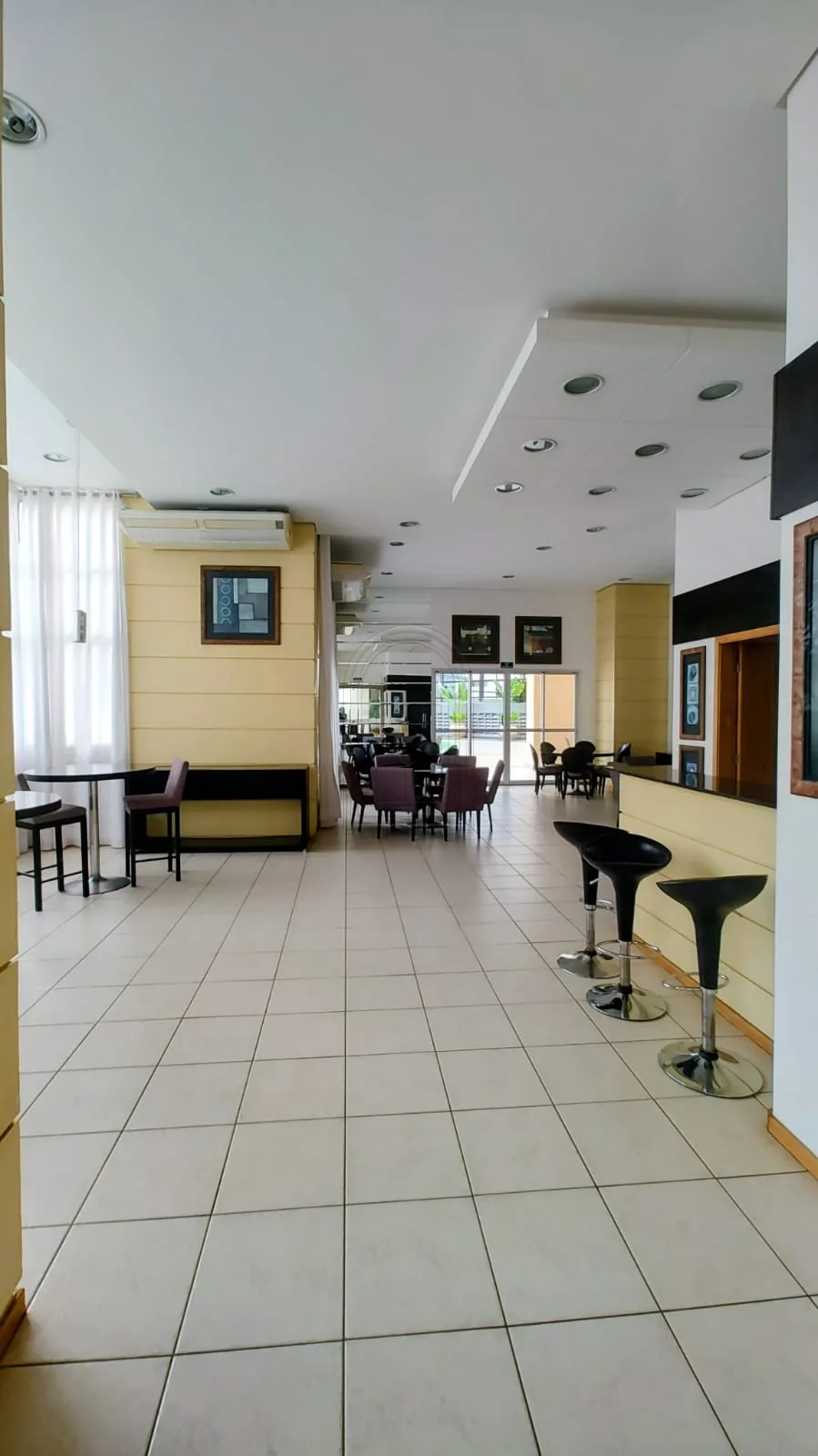 Comprar Apartamento / Padr&atilde;o em Londrina R$ 1.120.000,00 - Foto 24