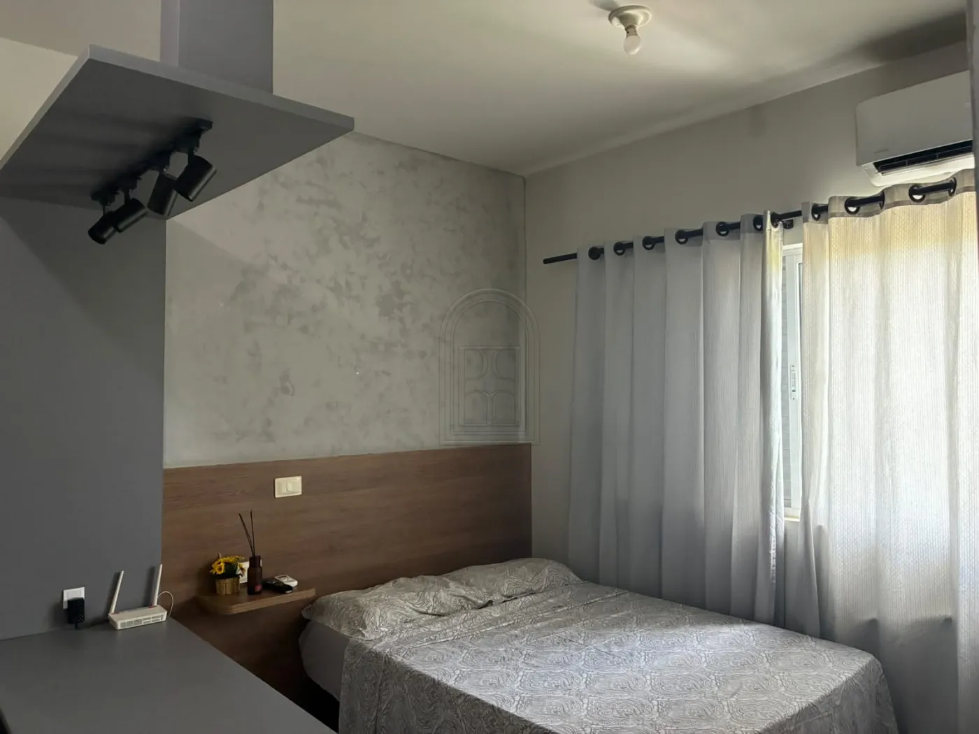 Comprar Apartamento / Kitnet em Maring&aacute; R$ 250.000,00 - Foto 1