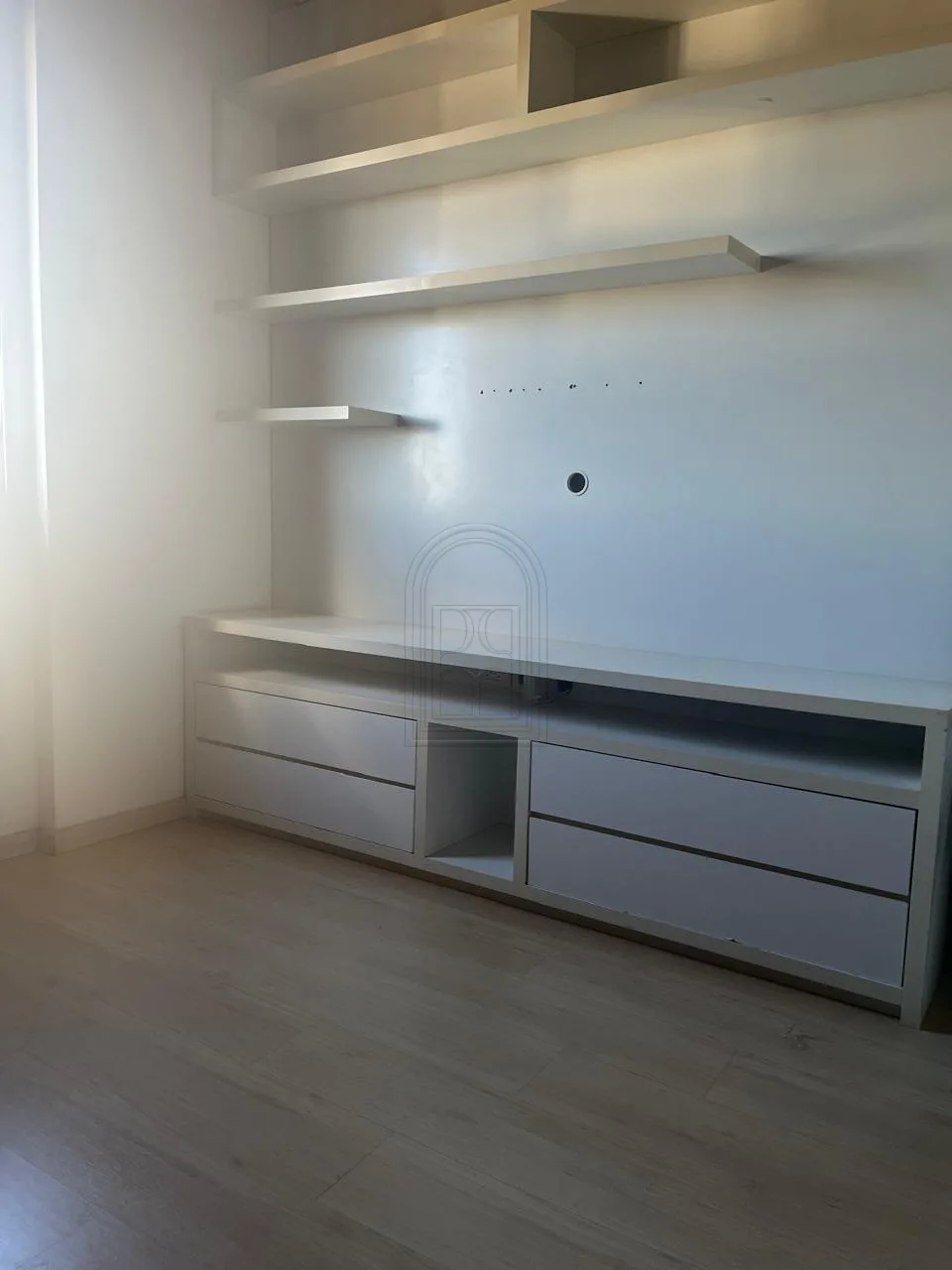 Alugar Apartamento / Padr&atilde;o em Londrina R$ 3.000,00 - Foto 2