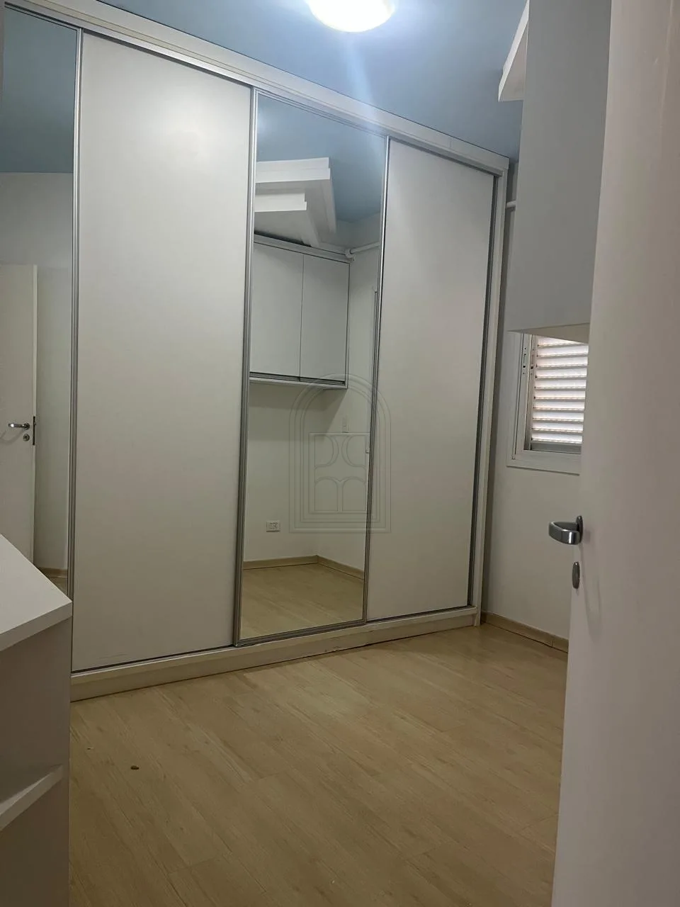 Alugar Apartamento / Padr&atilde;o em Londrina R$ 3.000,00 - Foto 5