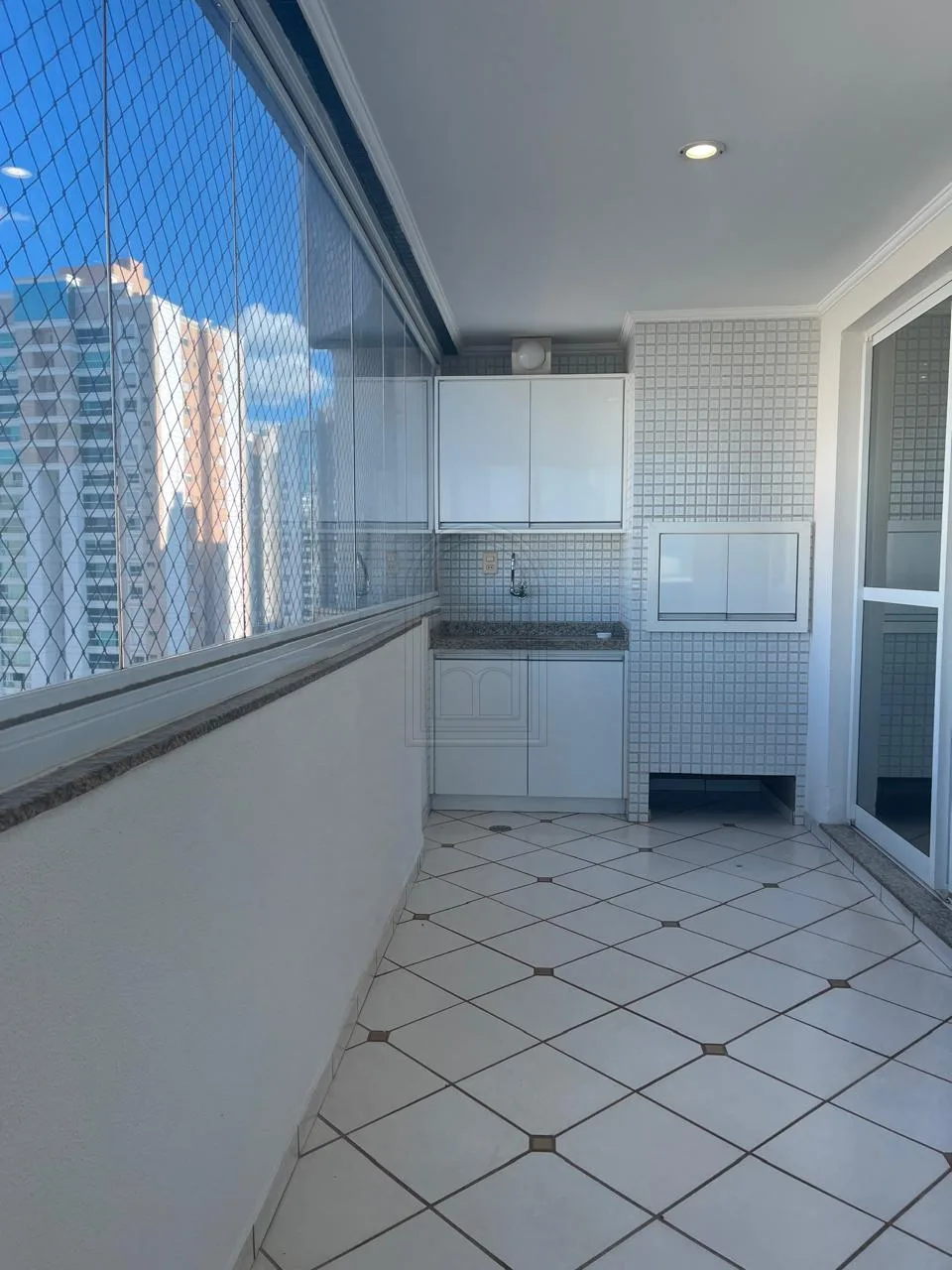 Alugar Apartamento / Padr&atilde;o em Londrina R$ 3.000,00 - Foto 21