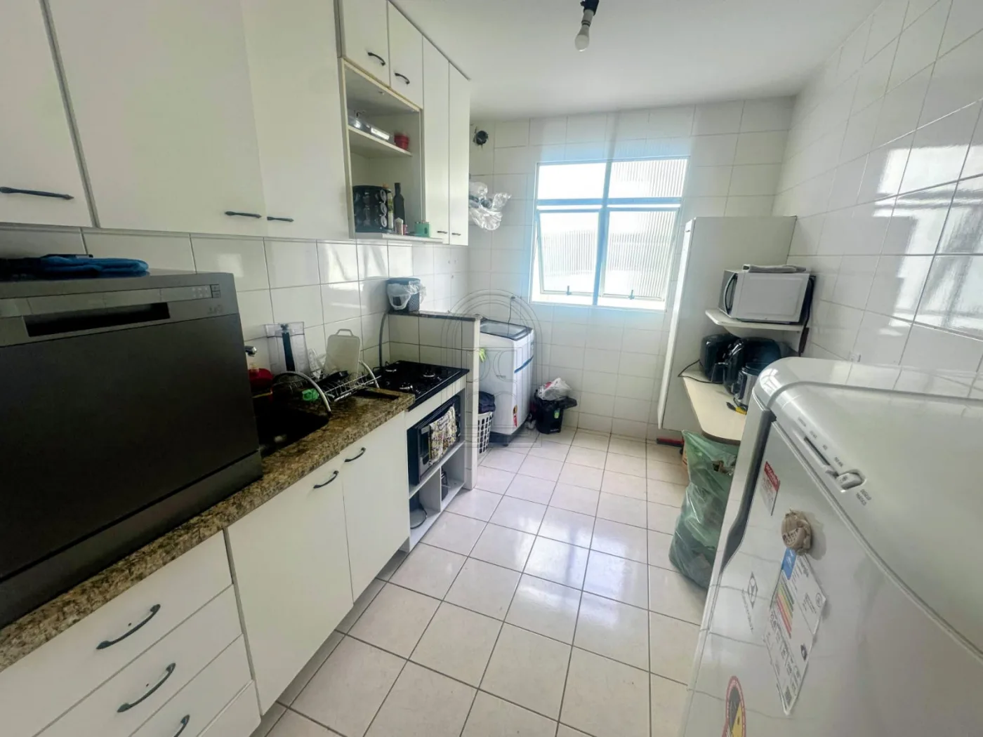 Comprar Apartamento / Padr&atilde;o em Londrina R$ 320.000,00 - Foto 6