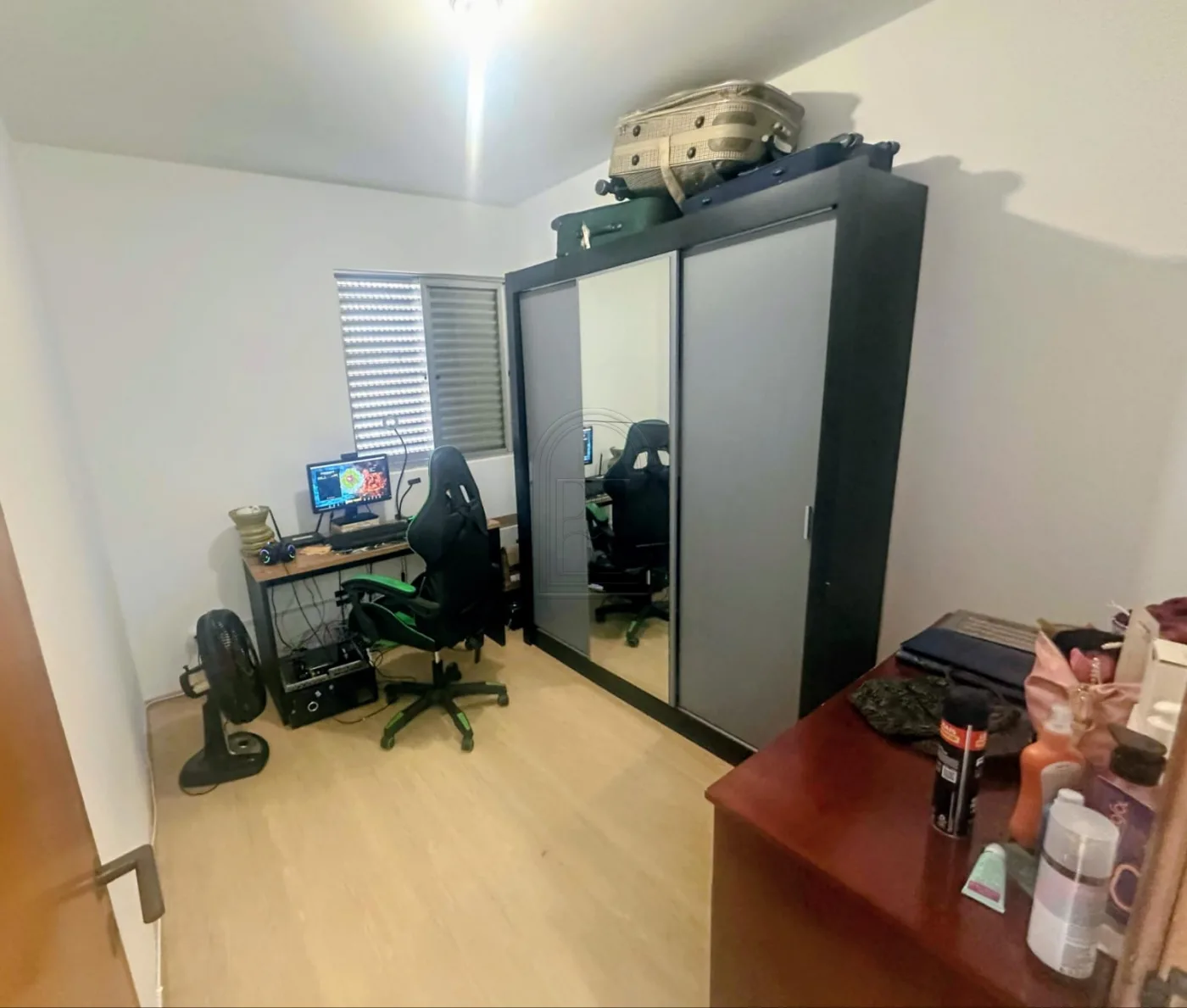 Comprar Apartamento / Padr&atilde;o em Londrina R$ 320.000,00 - Foto 9