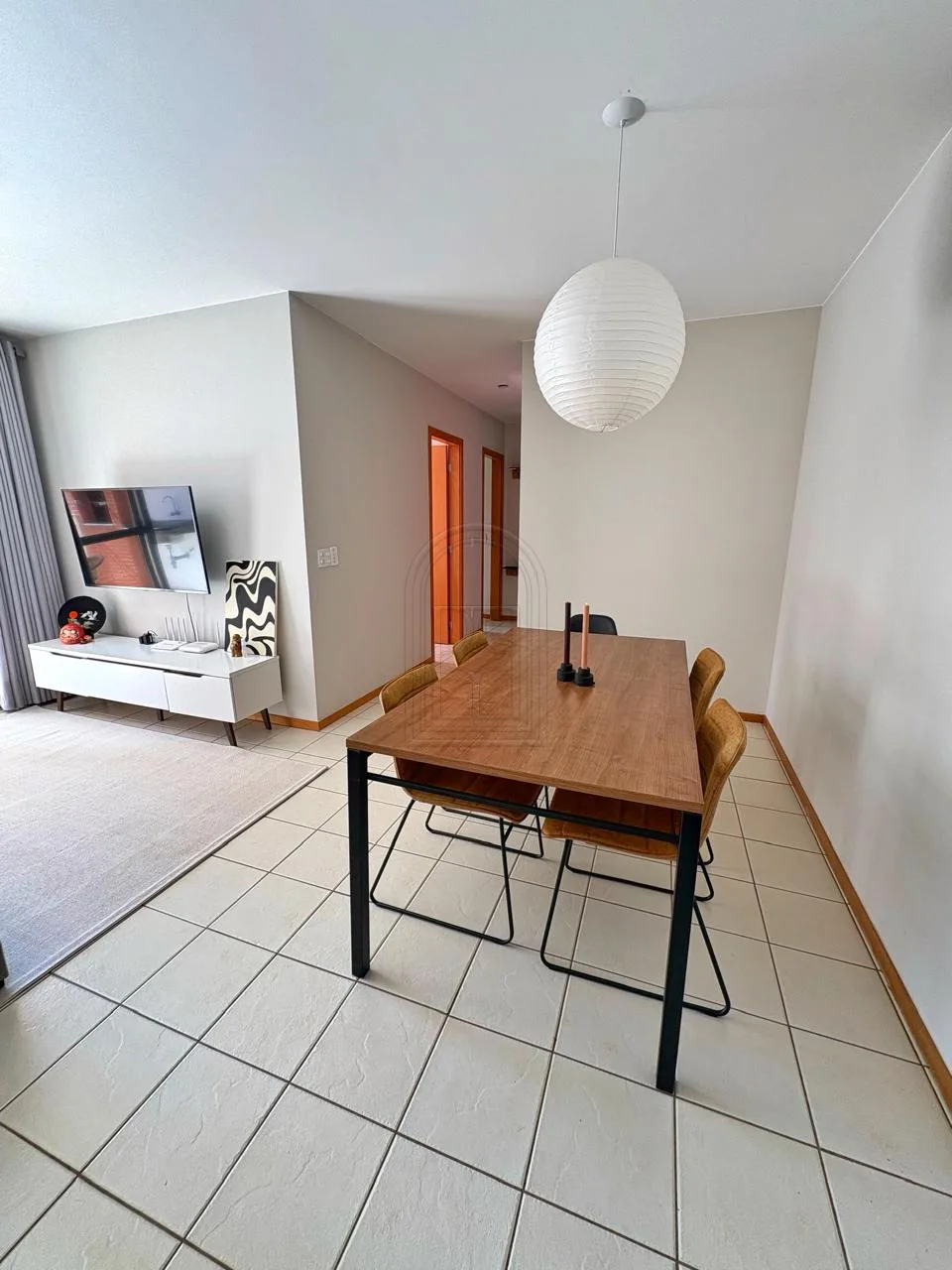 Comprar Apartamento / Padr&atilde;o em Londrina R$ 700.000,00 - Foto 4